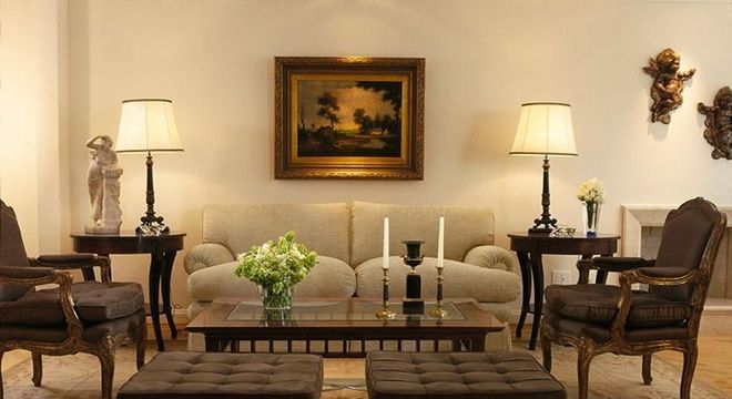 puff quadrado - sala de estar com puff barcelona marrom 