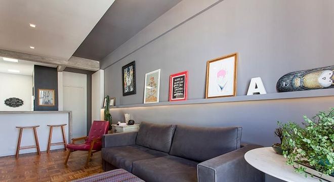 puff quadrado - sala de estar com puff colorido 