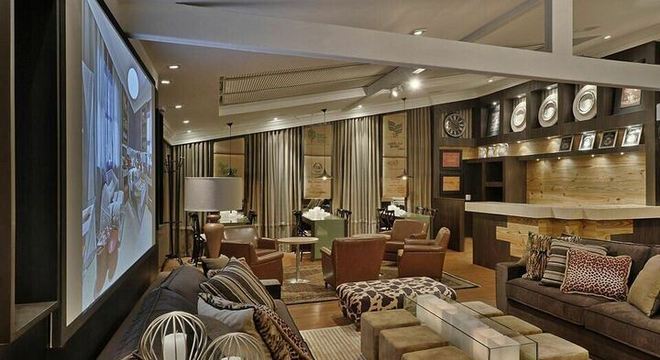 puff quadrado - sala de estar com puff estampado 