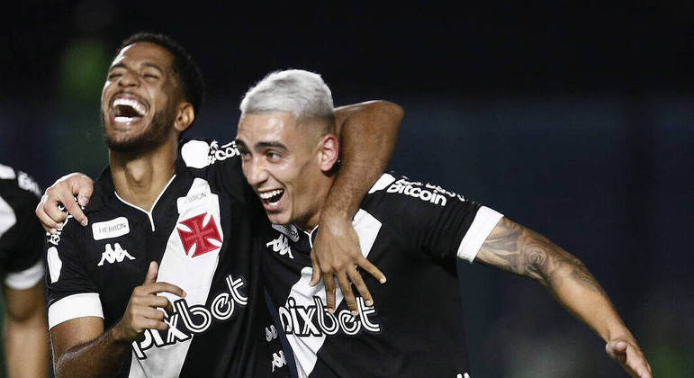 Puma Rodríguez comemora gol pelo Vasco
