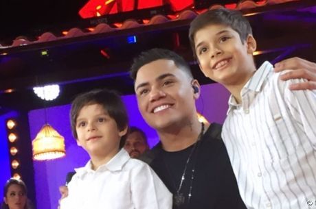 Felipe Araújo se emociona com sobrinho falando sobre Cristiano