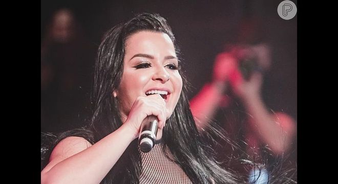 "Agora estou bem, tranquila e satisfeita", declarou a irmã de Maiara, em 2017. Na época, a sertaneja emagreceu quase 10 kg dos 70 kg que pesava. O Purepeople reuniu todas as transformações no visual de Maraisa. Confira!