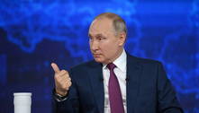 Putin finalmente revela que foi vacinado com Sputnik V 