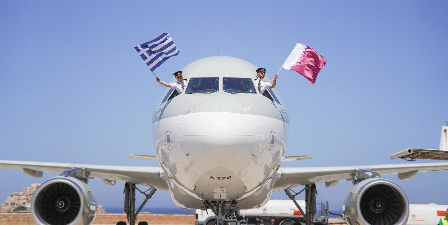 Qatar Airways: três voos semanais para Santorini, na Grécia