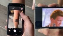 Homem faz tatuagem com QR code que esconde pegadinha bizarra