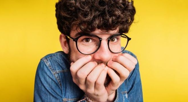 Qual a diferença entre uma pessoa tímida de um introvertido