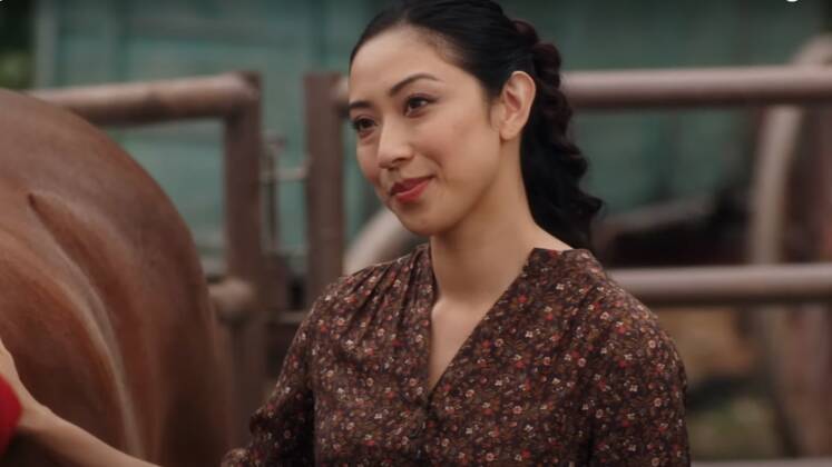 Nova moradoraMei Suo (Amanda Wong) é uma das novas personagens que chegam à trama na nona temporada. A jovem irá chamar a atenção de Nathan Grant (Kevin McGarry). Vem mais um casal por aí? 