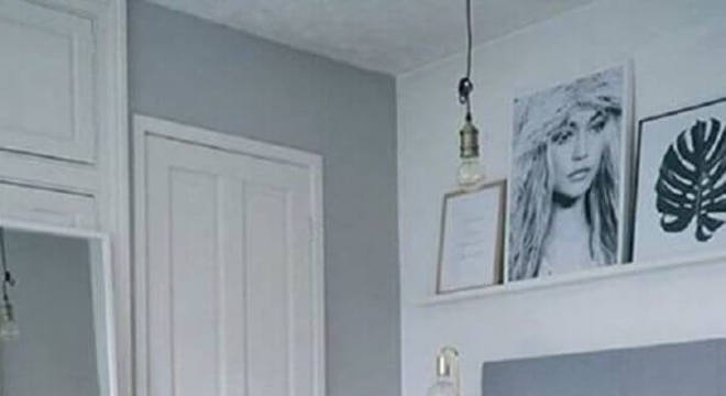 quarto cinza decorado com quadros tumblr 