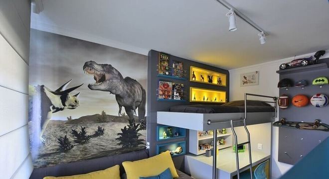 quarto cinza e amarelo decorado com quadro de dinossauro 