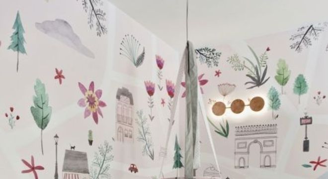Quarto de bebê tema paris