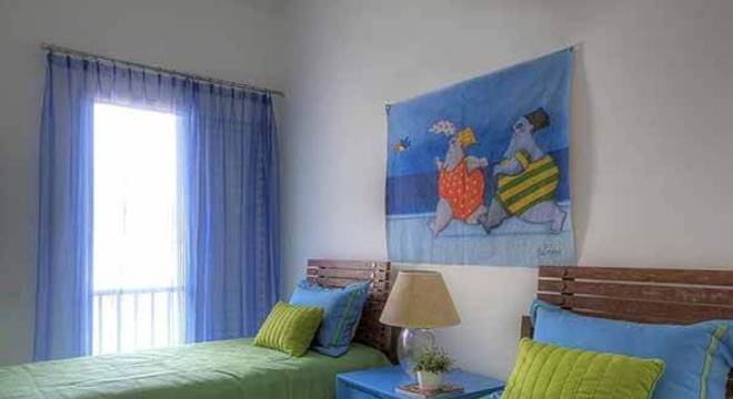 Quarto infantil planejado com duas camas