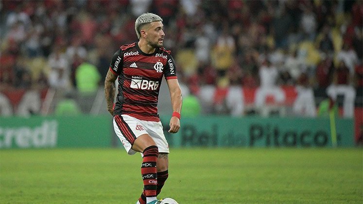 QUASE NA COPA: Arrascaeta (Meia - Uruguai) - Time: Flamengo - Está sempre entre os convocados da seleção uruguaia.