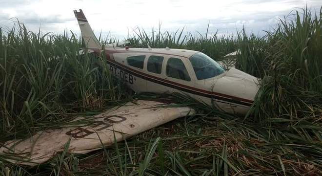 Piloto a para GoiÃ¡s, onde possui uma fazenda, quando precisou pousar