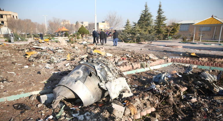 Avião da Ukraine Airlines foi abatido por engano há quase dois anos, em Teerã
