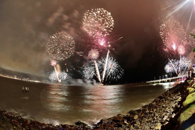 Recife terá fogos sem estampido e jogo de luzes no Réveillon