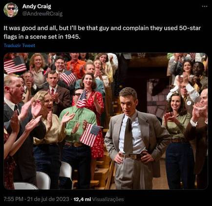 Quem apontou o erro foi o usuário do Twitter Andy Craig. “Foi bom e tudo, mas eu vou ser aquele cara e reclamar que eles usaram bandeiras de 50 estrelas em uma cena ambientada em 1945”, escreveu.