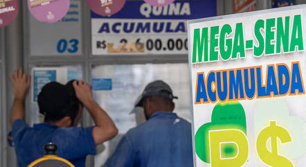 A aposta simples da Mega-Sena custa R$ 5