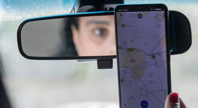 Motorista de app foi enganado por suposto vendedor e teve celular roubado