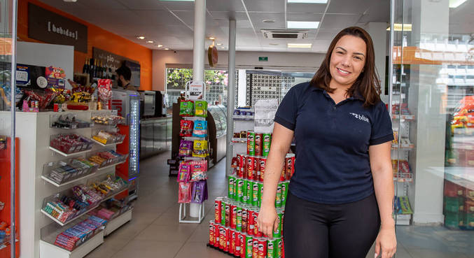 Monalisa é gerente de posto na zona oeste de SP: 'Está todo mundo no mesmo barco'