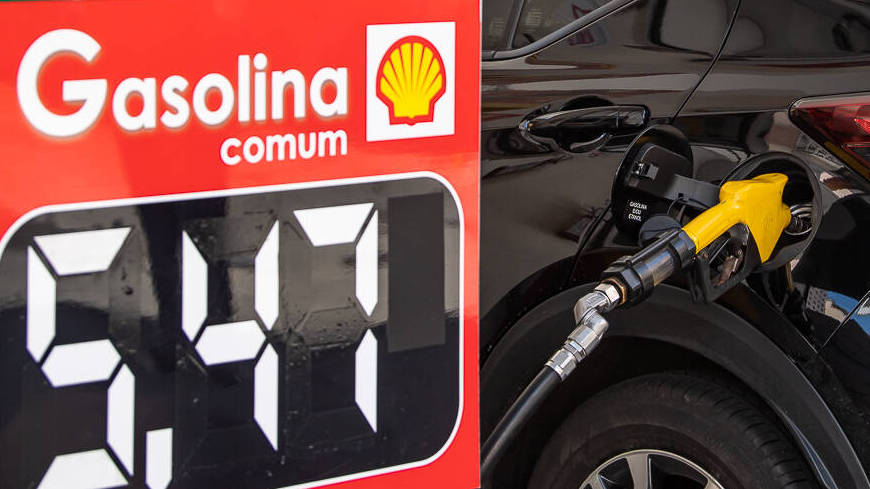 Tradineur - Bidón gasolina con embudo 5 litros, tanque, garrafa combustible  de plástico con cánula, tubo flexible 26 x 25 x 14 c