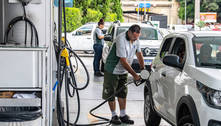 Preço do litro de gasolina cai pela terceira semana nos postos, para R$ 5,59