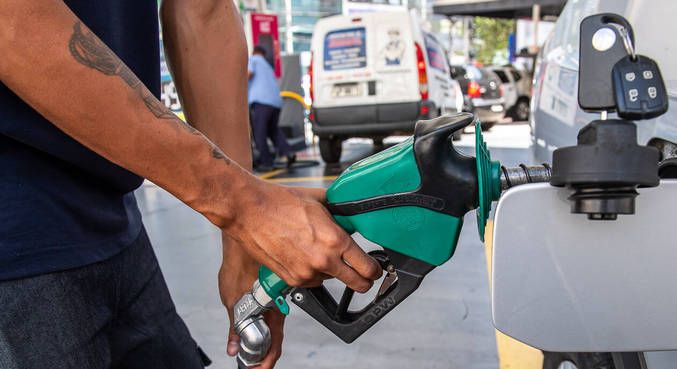 A gasolina teve a volta da cobrança de alíquotas de PIS e Cofins na quarta-feira (1º)