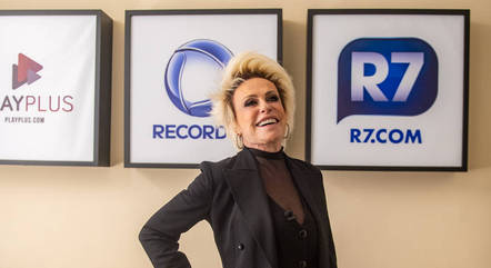 Ana Maria Braga visitou os estúdios da Record TV em SP