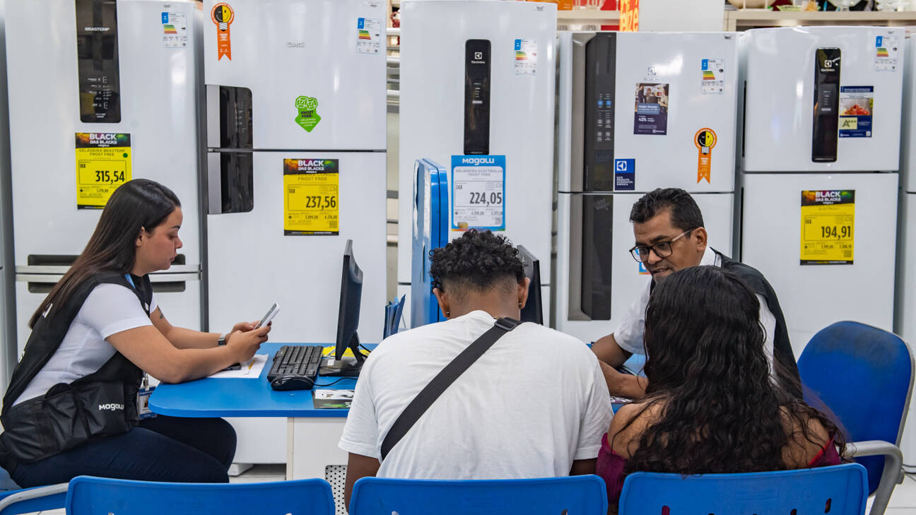 Após mudanças, oito em cada dez geladeiras não poderão mais ser vendidas no  Brasil - Notícias - R7 Economia