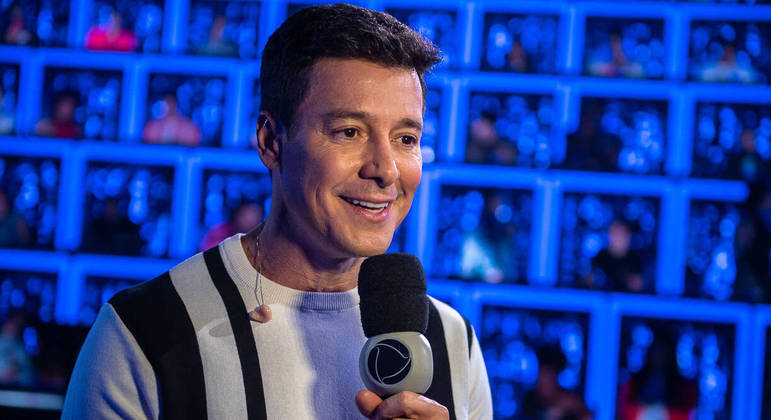 Rodrigo Faro comanda a quinta temporada do Canta Comigo na tela da Record TV