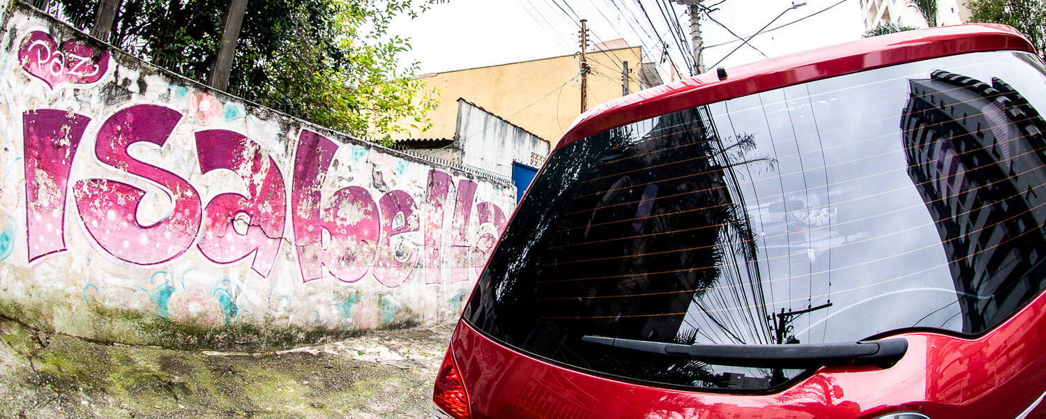 São Paulo, SP - 28.03.2023 - Caso Isabella Nardoni - Muro em homenagem à vítima na rua Santa Leocádia, zona norte da cidade. Foto Edu Garcia/R7 (Edu Garcia/R7 - 28.03.2023)