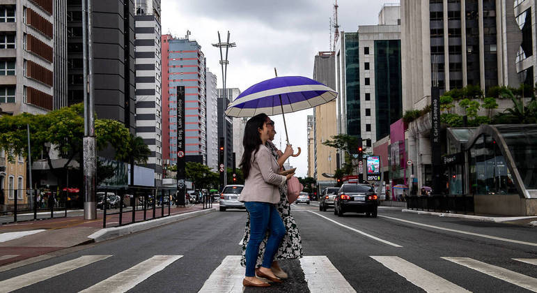 Temperatura esperada: mínimas de 18°C e máximas de 29°C nesta segunda-feira (20)