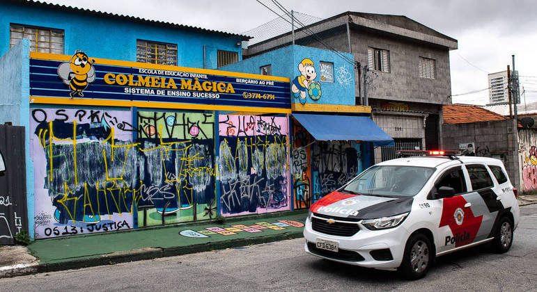 Alunos de escola foram amarrados, e imagens provocaram protesto de pais e responsáveis
