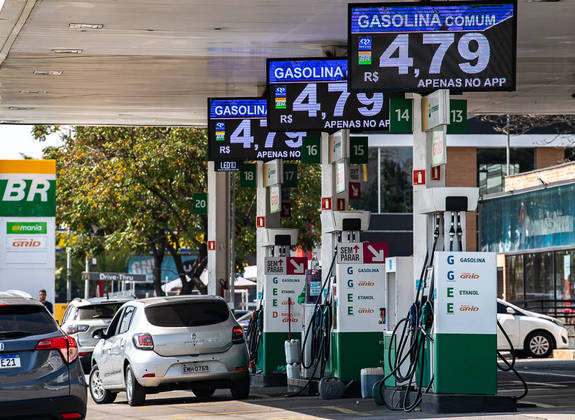 São Paulo, SP - 23.08.2022 - Posto de Combustível - Preço de combustível na região norte da cidade. Foto Edu Garcia/R7