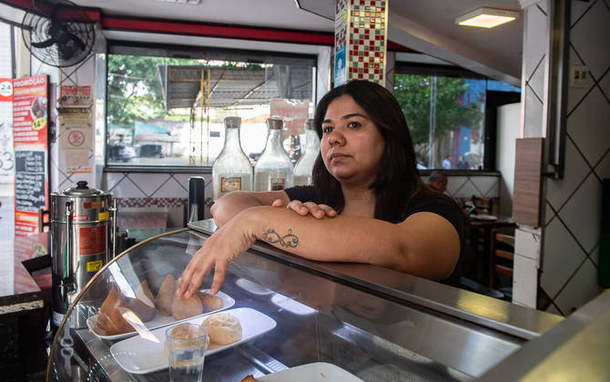 São Paulo, SP - 19.04.2023 - Comércio Fechado -  Centro velho da cidade com  portas e comércio fechados. Foto Edu Garcia/R7