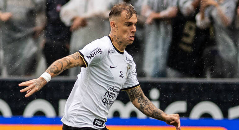 Róger Guedes deve ser um dos jogadores preservados diante do Remo