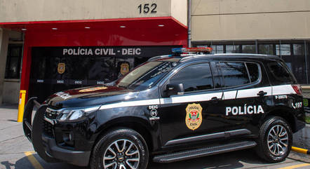 Equipes da Delegacia de Polícia Sobre Furtos e Roubos realizam os mandados de prisão