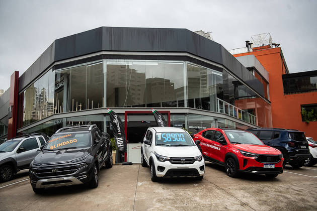 São Paulo, SP - 16.05.2023 - Desconto para compra de carro popular até 120 mil. Isenção para pessoa física irá até terça quando as empresas jurídicas estarão liberadas tb para compra de veículos com desconto. Foto Edu Garcia/R7