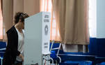 São Paulo, SP - 02.10.2022 - Eleições 2022, 1º Turno - Eleitores nas enfrentam longas filas para votar neste primeiro turno das eleições 2022. Foto Edu Garcia/R7