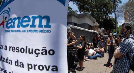 Pessoal que tem experiência com ENEM, essa nota dá pra passar em economia?  (mg) : r/brasil