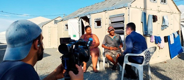 Veja um registro dos bastidores da viagem da equipe da Record TV (Divulgação/Record TV)