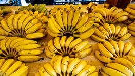 Preço da banana dispara e consumidores sentem no bolso (Edu Garcia/R7 - 24.08.2023)