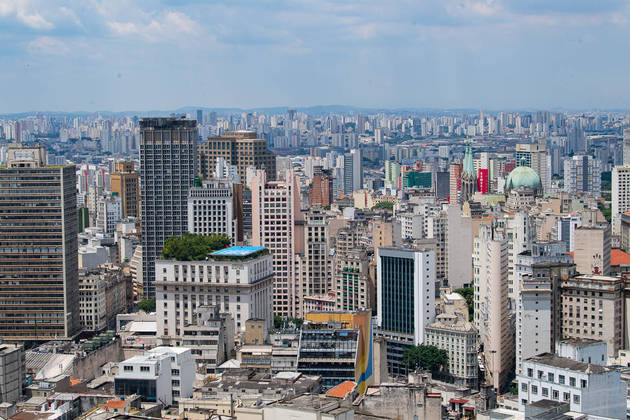 São Paulo, SP - 23.02.2022 - Crédito Imobiliário - Vista aérea (foto tirada do edifício Copan) da cidade de São Paulo. Foto Edu Garcia/R7