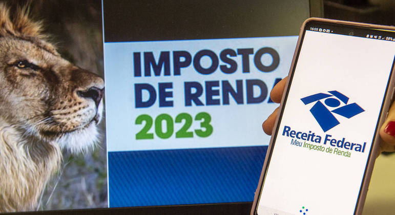 São Paulo, SP - 09.03.2023 - Aplicativo do imposto de renda no celular para declaração de renda 2023. Foto Edu Garcia/R7