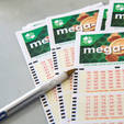 Acumulada há dez sorteios, Mega-Sena pode pagar
R$ 135 mi hoje (Edu Garcia/R7 - 18.11.2022)