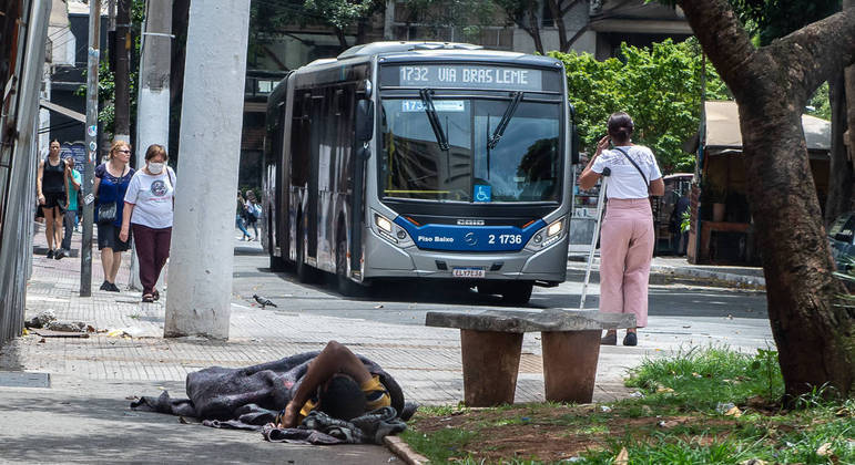 Nova gestão da Subprefeitura da Sé disse que o lixo é o principal problema da região central