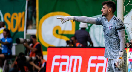 Goleiro Rafael completou 50 jogos na meta do São Paulo nesta quarta-feira (13)