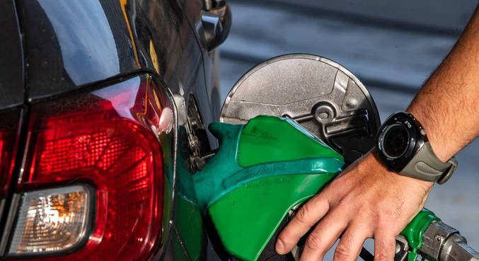Preço médio da gasolina ficou R$ 0,64 mais baixo na semana, aponta a ANP