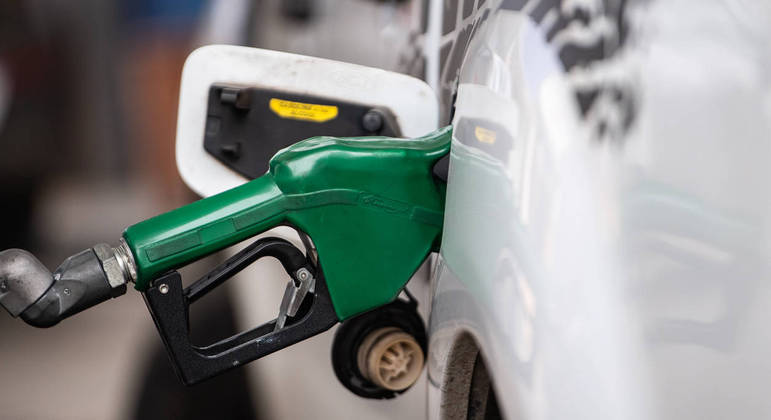 Lei abre caminho para a contenção do preço dos combustíveis, segundo avaliação do relator
