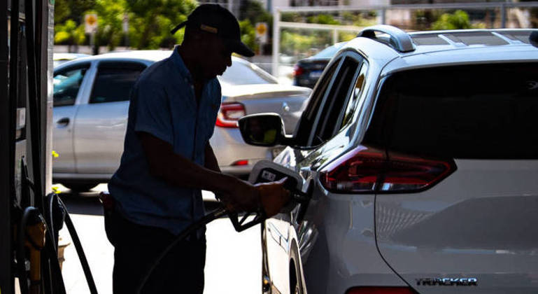 Aumento no preço da gasolina contribuiu com o maior impacto individual no índice do mês