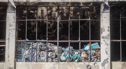 Prédio pegou fogo por mais de 60 horas